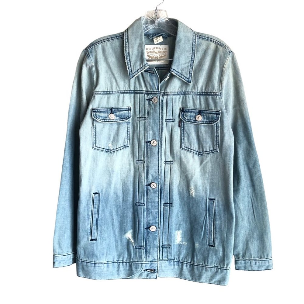 Levi's Women's Denim Shirt Jacket Size S Distressed Light Wash 100% Cotton